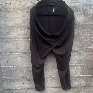 Torrid Black heart side mesh leggings